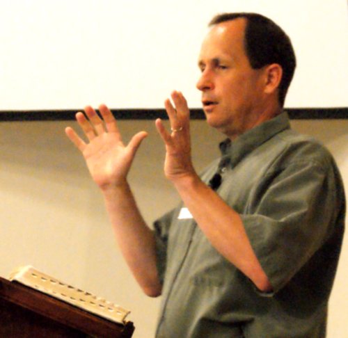Pastor David preaching 
"Getting Past the Past"  - 7/27/08