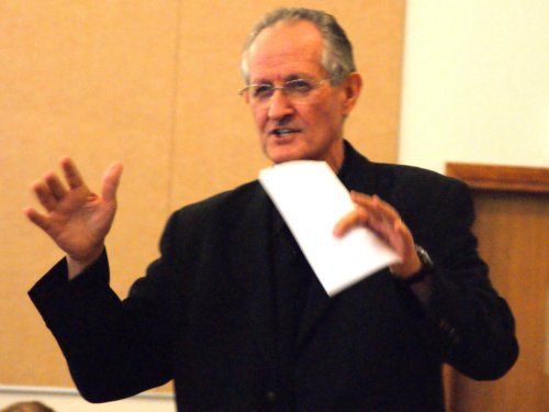 Missionary Doug Nichols preaching
 "Wide Door - Many Adversaries" - 9/20/09