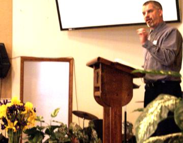 Pastor Phil Stevenson 
preaching "Stephen and His Defense" - 6/8/08