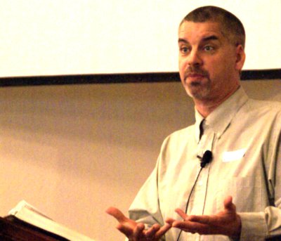 Pastor Phil Stevenson preaching
"A Message that Promises Hope" - 4/13/08