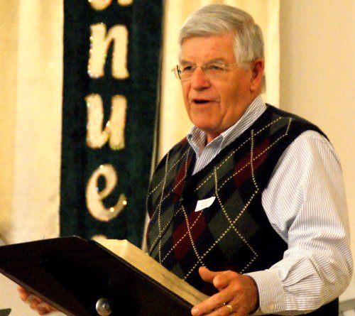 Pastor Dave Stevenson preaching
 "Living in Spirit-Filled Harmony" - 10/4/09