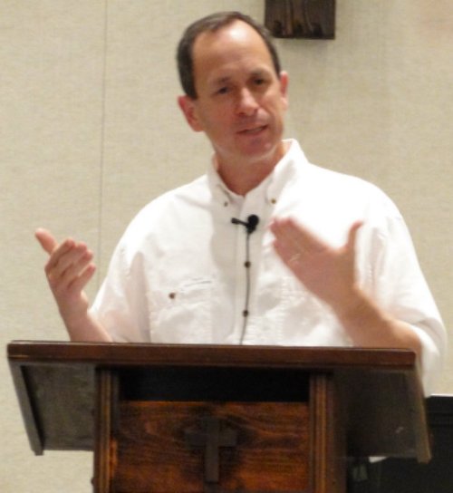 Pastor David preaching
"Characteristics of an Effective Pastor" - 1/10/10