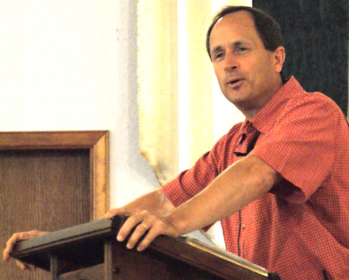 Pastor David preaching
"Knowing the Unknowable" - 8/2/09