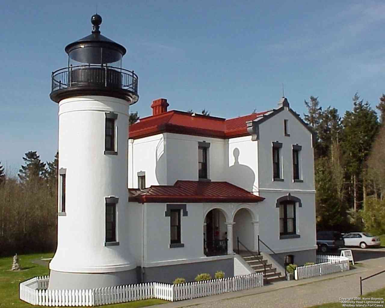 Admiralty Head Lighthouse - 1280 x 1024
