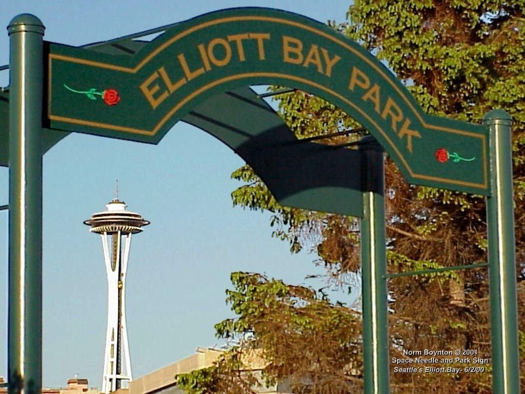 Wallpaper Photo - "Space Needle and Park Sign" (1024x768 )